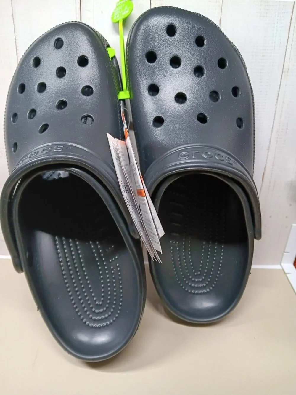 Crocs Mens 9/ Womens 11 Black Classic Brand New with Original Bag - Picture 3 of 7
